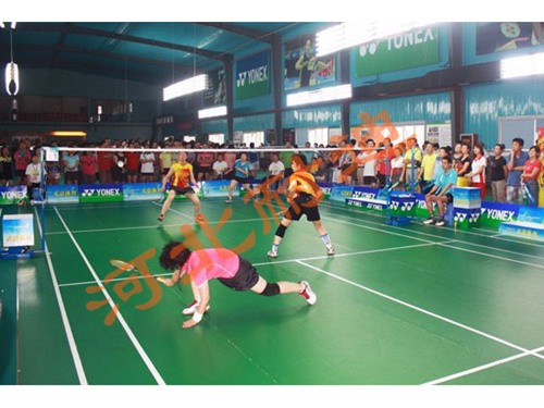 聚氨酯運動球場地坪